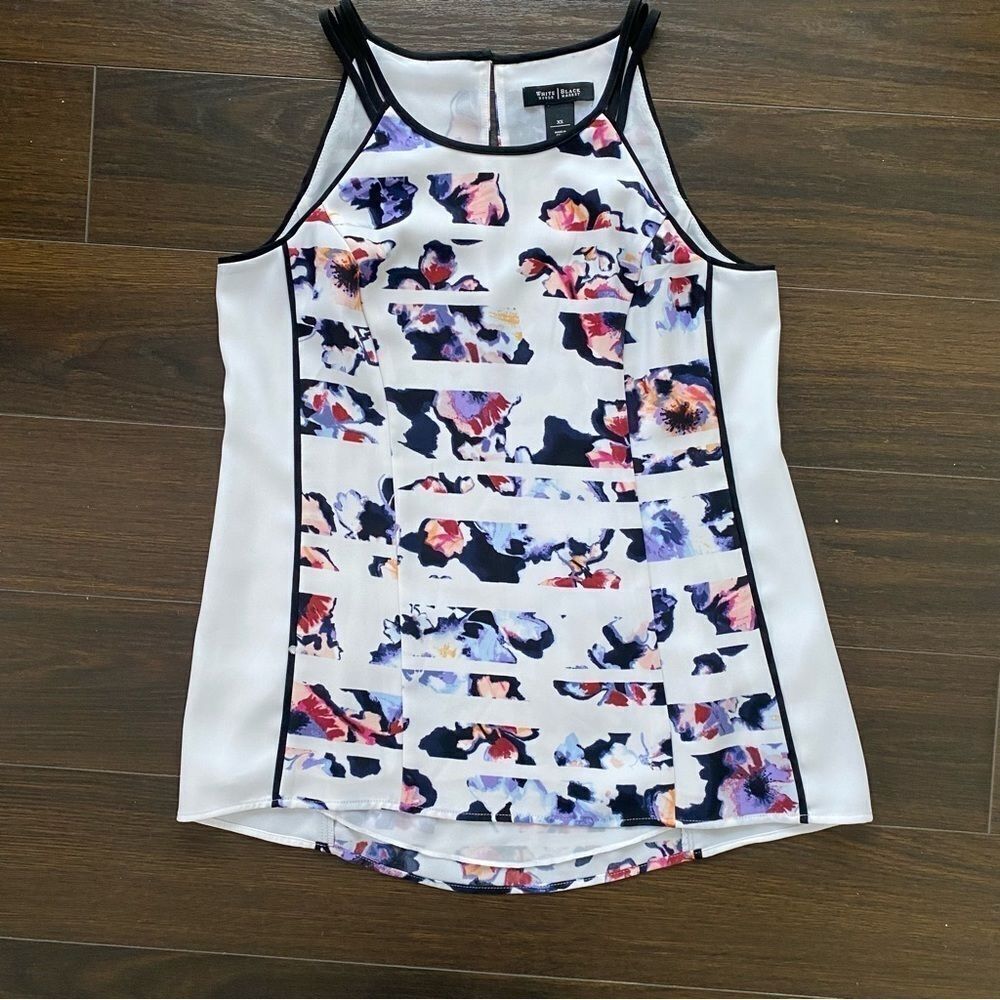 WHITE HOUSE BLACK MARKET | floral blouse